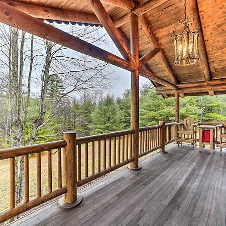 Spacious Cabin With Decks Near Saratoga Springs Middle Grove Exterior photo