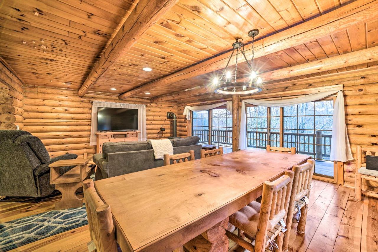 Spacious Cabin With Decks Near Saratoga Springs Middle Grove Exterior photo