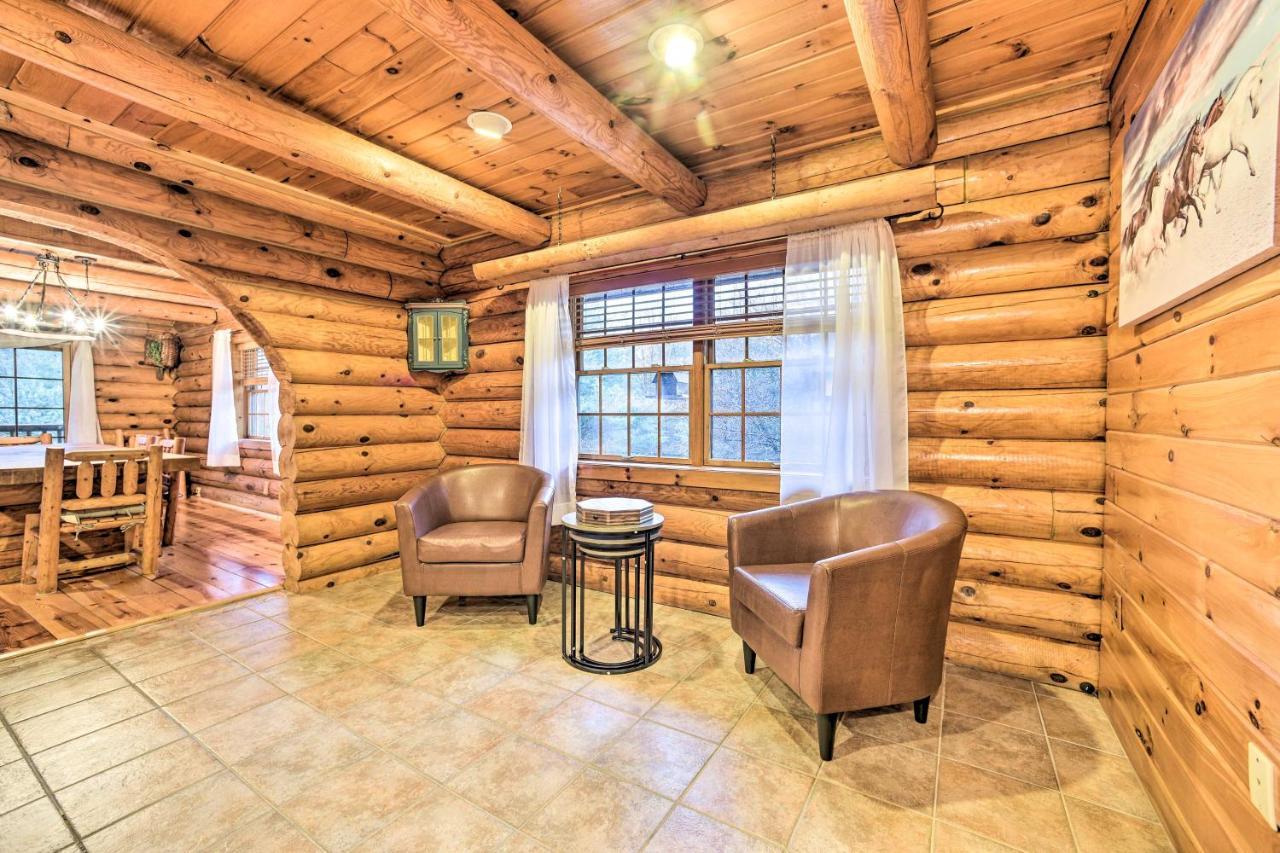 Spacious Cabin With Decks Near Saratoga Springs Middle Grove Exterior photo